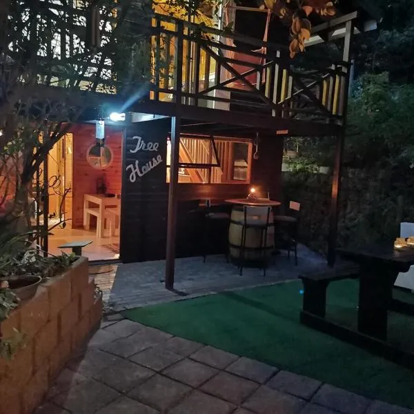 Log Cabin- Forest, Lagoon Sea location, מלון בהרמנוס