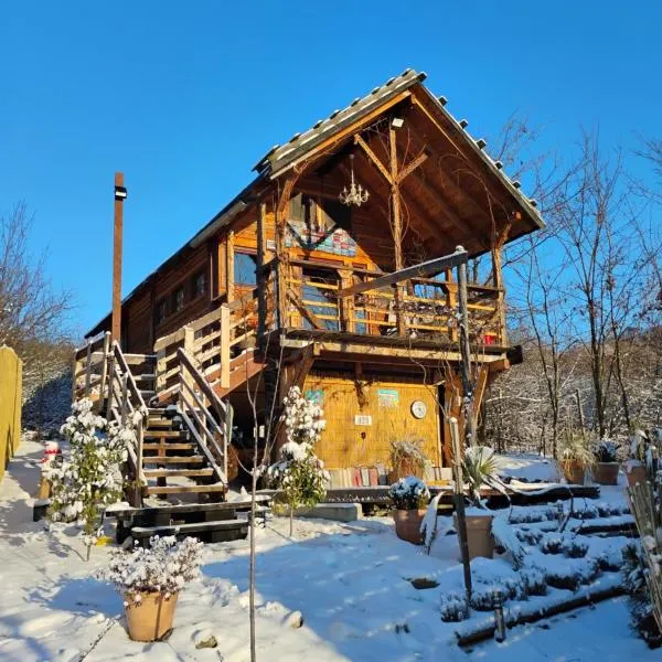 479 Tiny House, Domeniul von Agodt, hotel in Bradu