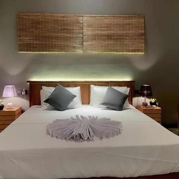 Turtle Moon Lodge: Rekawa şehrinde bir otel