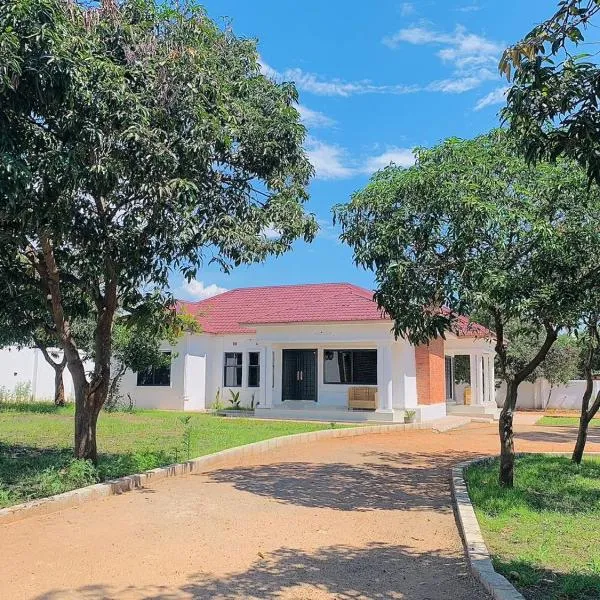 Poinsettia White House, Hotel in Livingstone