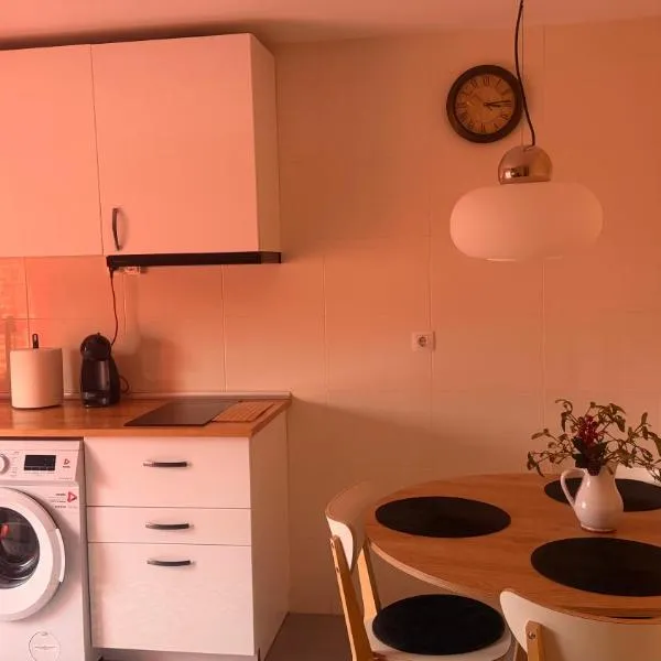 Casa Cristina - Rioja II, hotel en Cenicero