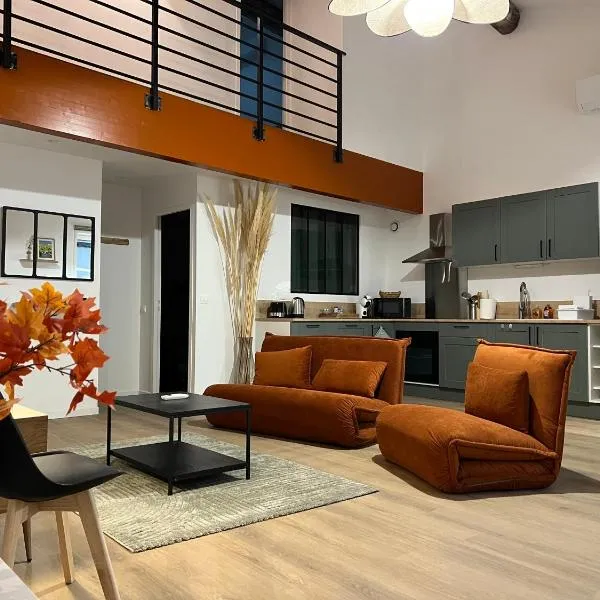 Loft spacieux 8pers à 300m Canal du midi Garage pour Voiture & Vélos Capestang, ξενοδοχείο σε Capestang