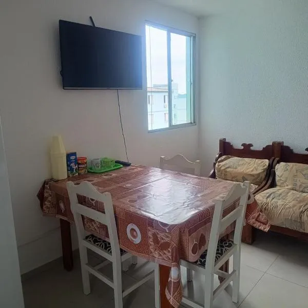 Apartamento Mobiliado com 2 quartos e estacionamento coberto, hotel din São Borja