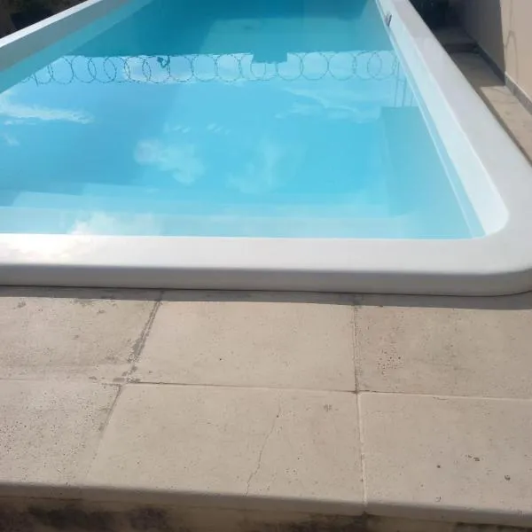 Suítes da Débora - Aluguel Casa, hotel no Guarujá