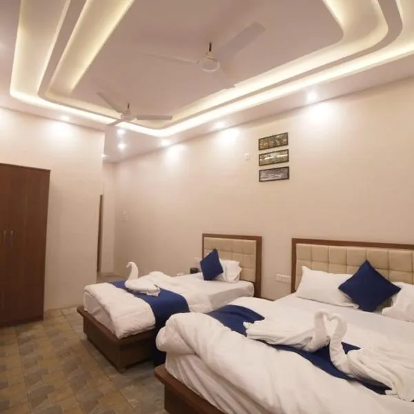 Char Dham Palace Near Kashi Temple, hotell i Varanasi