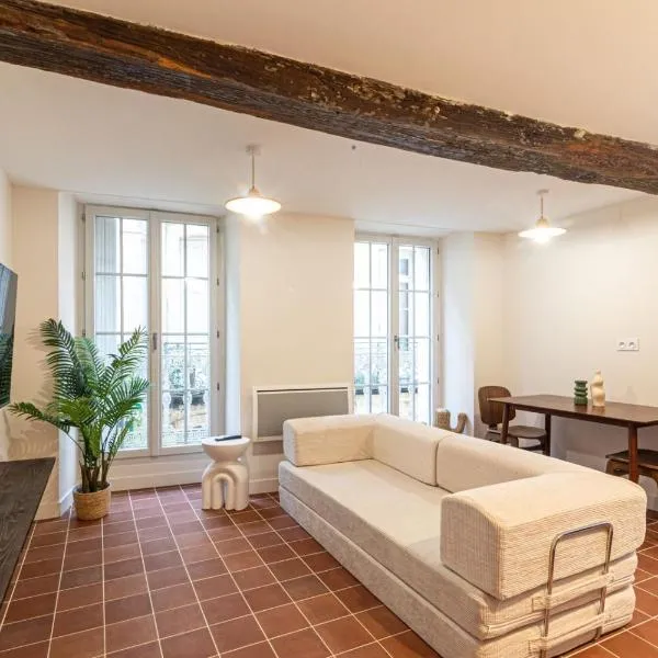 Charmant appartement dans le coeur du centre historique, хотел в Ош