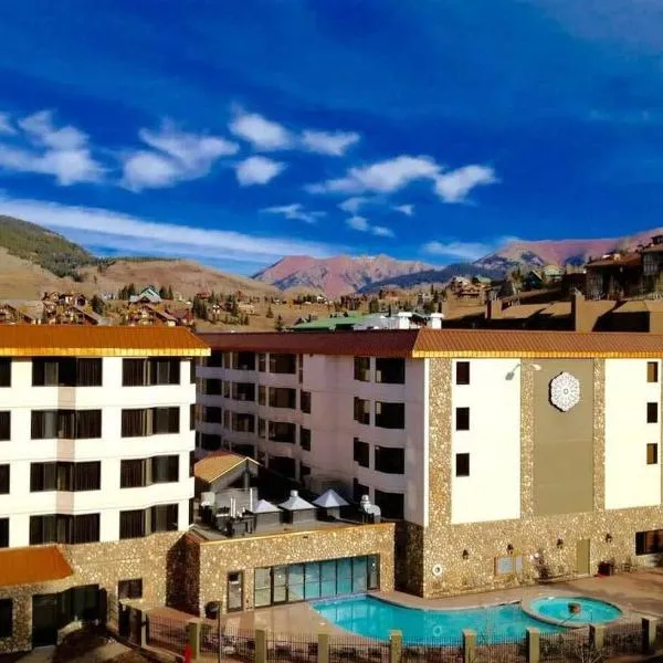 Studio Perfect Location 322 with Pool and Hot Tub, hotell sihtkohas Crested Butte