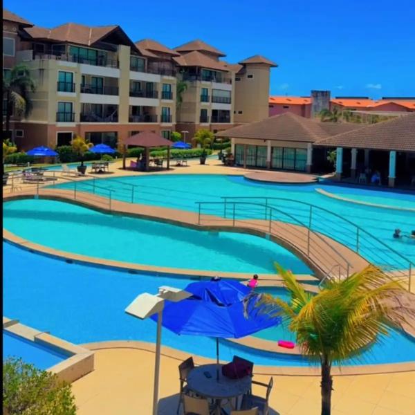 APT frente piscina 3mit da praia