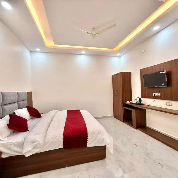 Hotel Betwa sarowar, מלון באורצ'ה