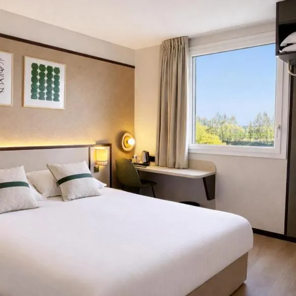 Brit Hotel Saint-Méen-le-Grand en Brocéliande，聖歐內小教堂的飯店