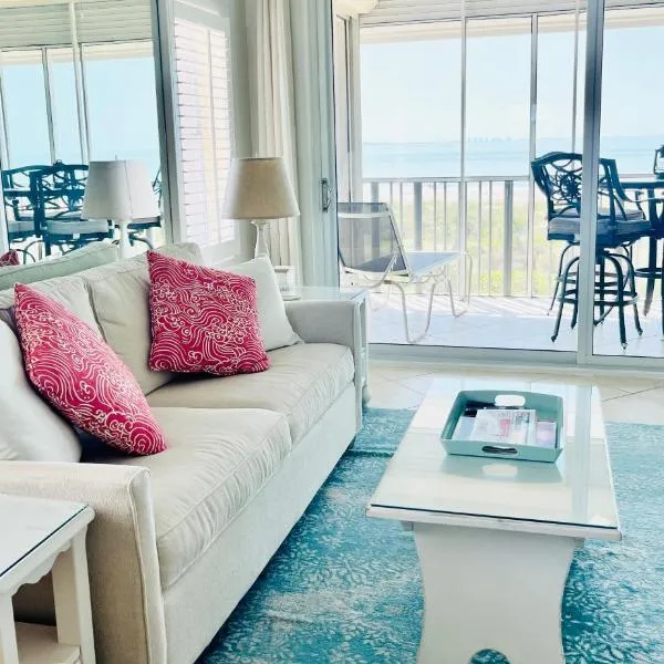 Breathtaking Views at Seaspray - Oceanfront accomodations, hotel u gradu Sanibel