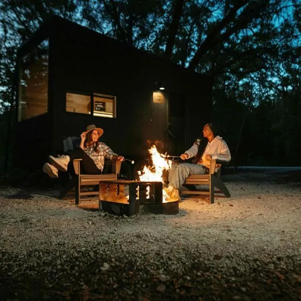 Postcard Cabins Piney Woods, Outdoor Collection by Marriott Bonvoy, hôtel à Coffee City