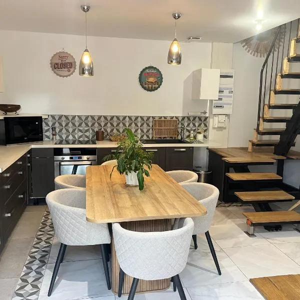 L’Éden, hotel em Saint-Avertin