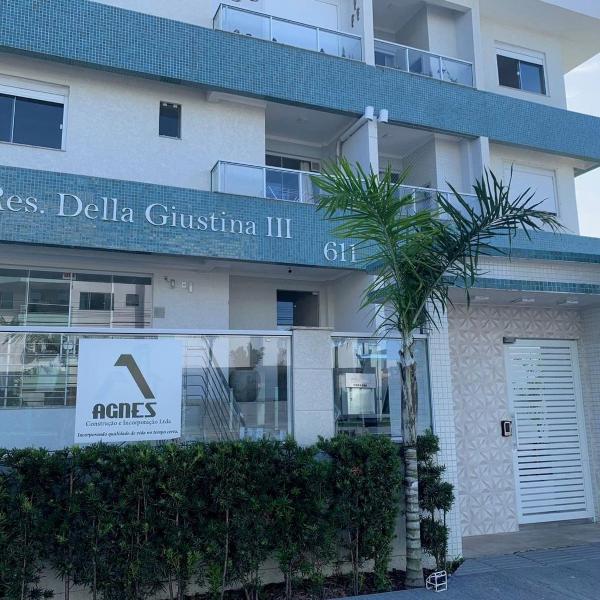Apto completo a 450m da praia c/ garagem e piscina