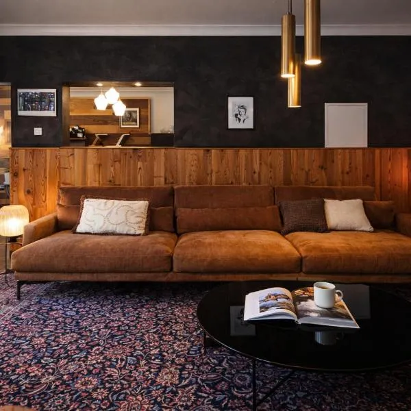 Le Passage des Décorateurs T3 Spacieux et central, хотел в Mamers