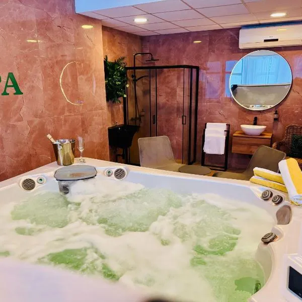 Plaza Hotel Gyula – hotel w mieście Gyula