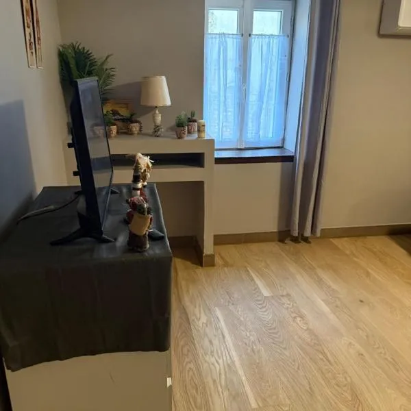Appartement détente dans les corbières, hotel in Conilhac-Corbières