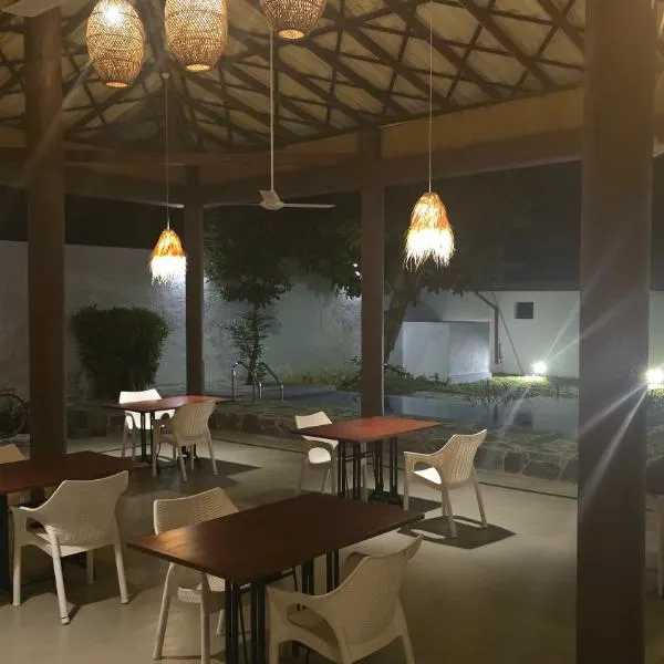 The Reef Edge, hotel a Matara