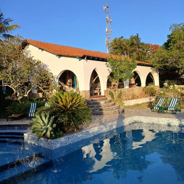 Casa Dos Arcos Bed and Breakfast