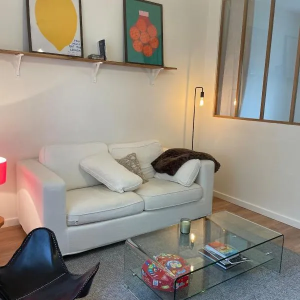 Beautiful Angevin apartment, hotel v destinácii Angers