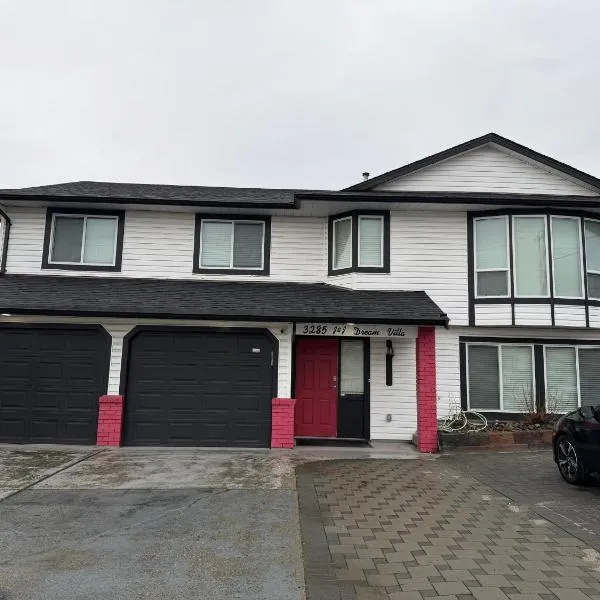 J & J Dream Villa Ltd, hotel u gradu Abotsford
