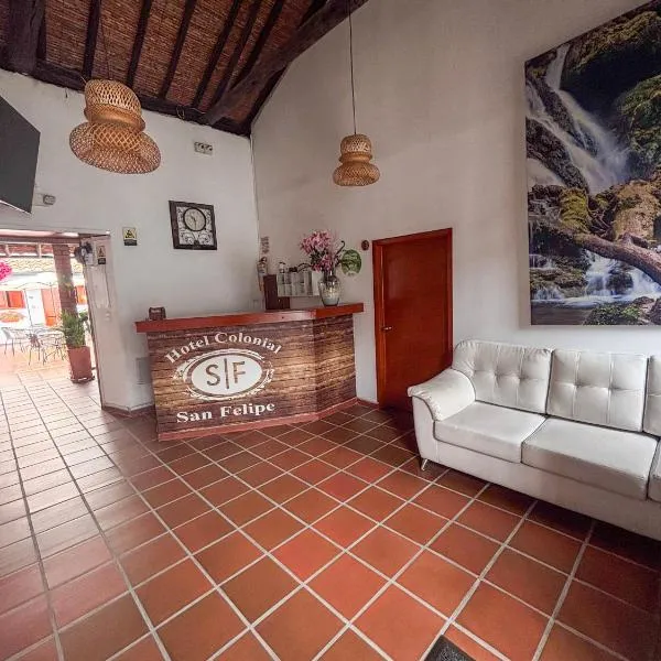 Hotel Colonial San Felipe, hotel i Girón