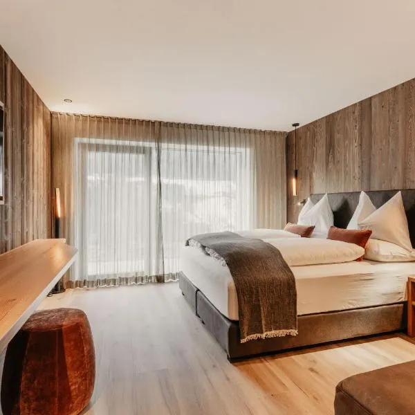 Dolomites Chalet Niuasi, hotel em Ortisei