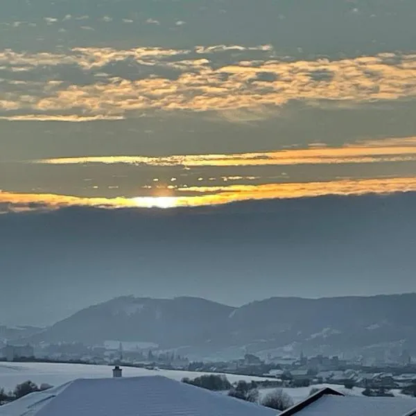 Sunset Hills Transylvania Upper, hotel en Odorheiu Secuiesc