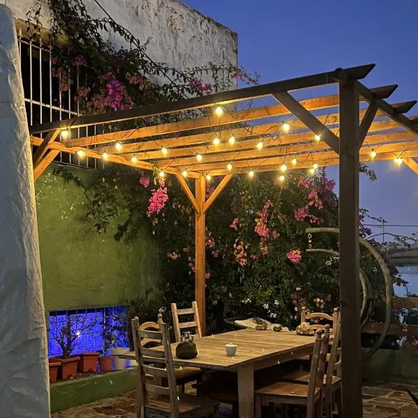 Casa Gatti - Autentica Casa Canaria nel cuore di Lanzarote, hotel en Tiagua