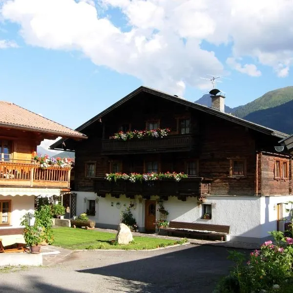 Stoanahof, hotel in Virgen