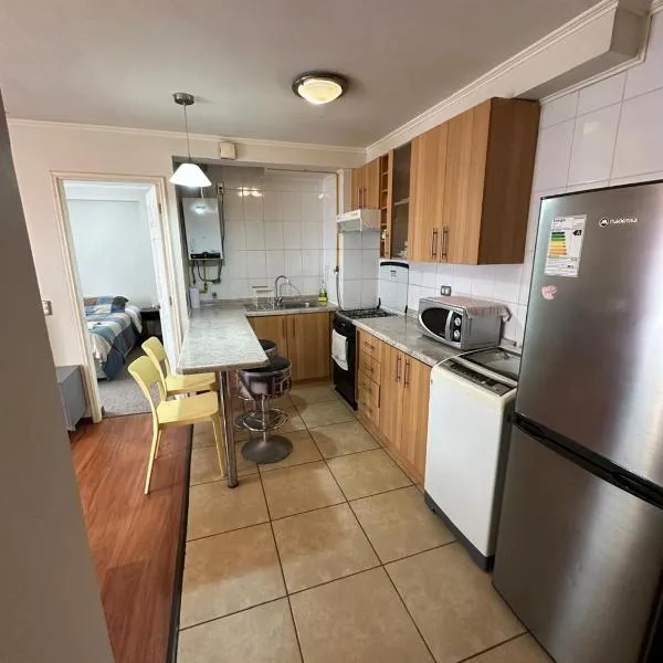 Completo y hermoso departamento 2 habitaciones, céntrico、プエルトモントのホテル