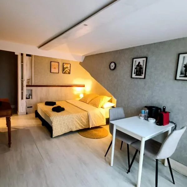 Le Rêve de Poulaines - Camping Naturiste 1 JUIN - 30 SEPTEMBRE et chambres d'hôtes TOUTE L'ANNÉE: Poulaines şehrinde bir otel