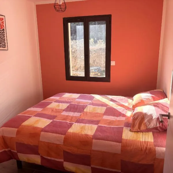 Gîte du Courbier, Hotel in Saint-Montan