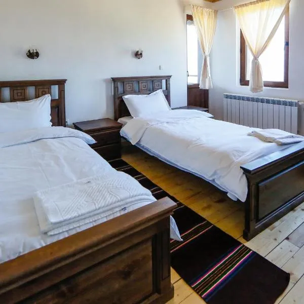 КАЛПАЦИТЕ - Kalpacite Guest Houses, hótel í Skrebatno