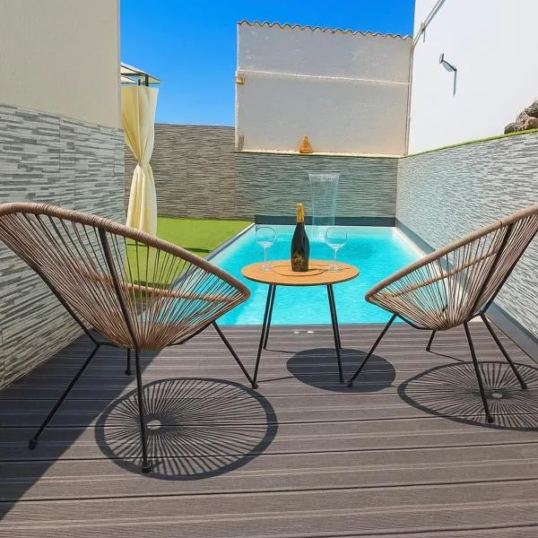 Pablo House Beach, hotel di Telde