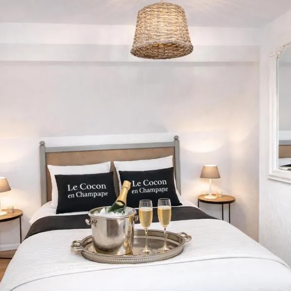 Le Cocon à Ay-Champagne Escapade romantique & dégustation de Champagne, ξενοδοχείο σε Ay