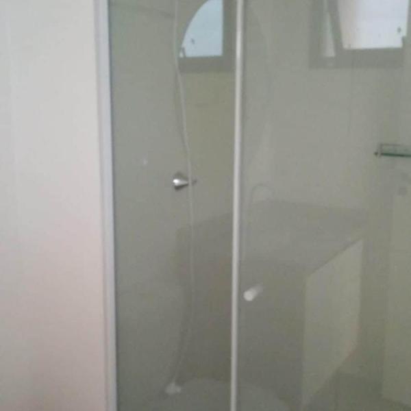 Studio in Vila Madalena-1 queen bed and 2 single beds
