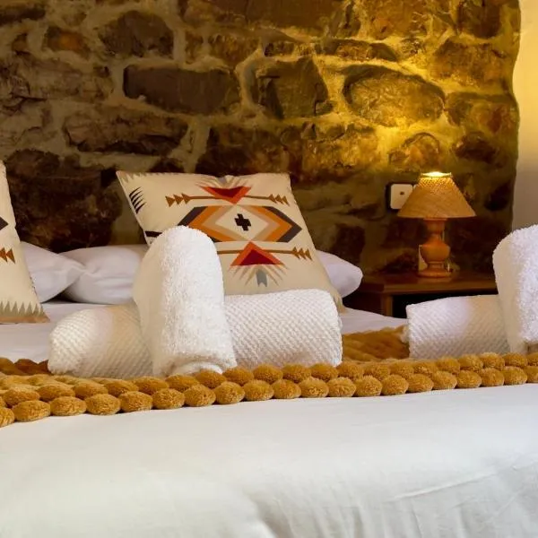 Apartamentos rurales La Pornacal I y La Pornacal II, viešbutis mieste Villar de Vildas