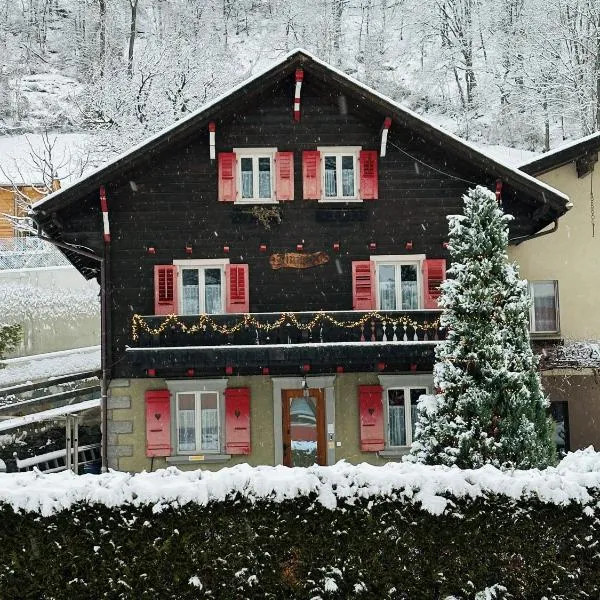 Zimmervermietung Ackersand: Stalden şehrinde bir otel