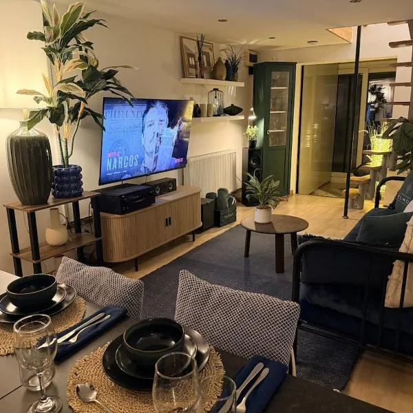 Cozy Cottage Coventry self check-in after 3pm, Pets Friendly, хотел в Longford