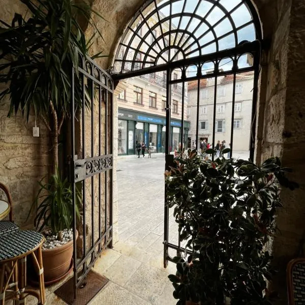 Apartment Uptown Palace, hotel a Spalato (Split)