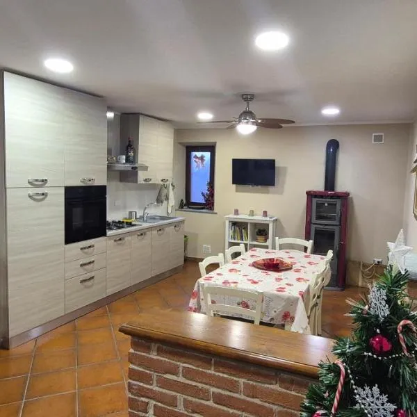 AleKS friendly house, hotel em Canale