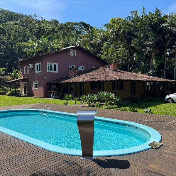 Casa Perfeita para Famílias com Piscina - Sul da Ilha