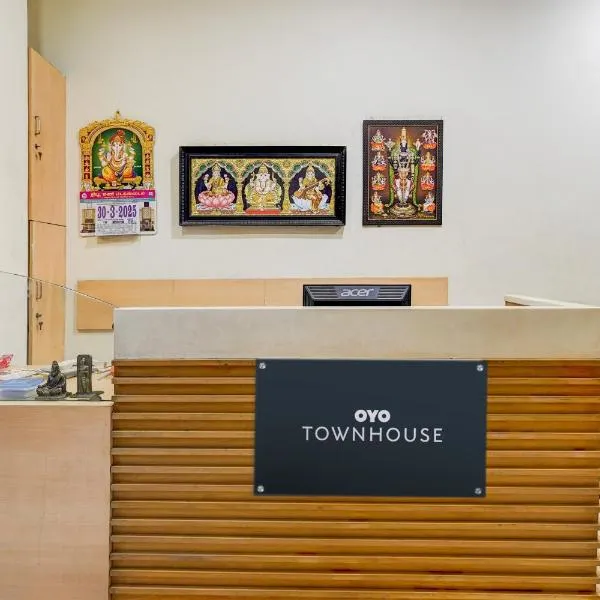 Townhouse JFN Comfort Hotel, ξενοδοχείο στην Τσενάι