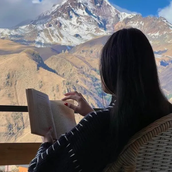 Lonely Mountain, hotel em Stepantsminda