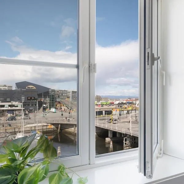 Riverside studioapartment 100m from trainstation!, hotel em Trondheim