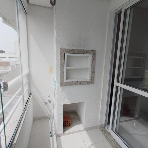 Um quarto, com ar, vaga coberta, piscina no condomínio - Foto 3