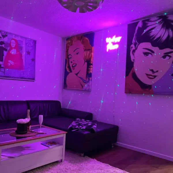 Anelia City Apartment 2 Zimmer inkl 2 Parkplätze im Zentrum,位于帕德博恩的酒店