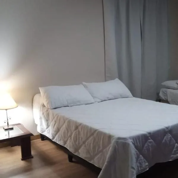 Departamento por día en Tres Arroyos, hotell sihtkohas Tres Arroyos