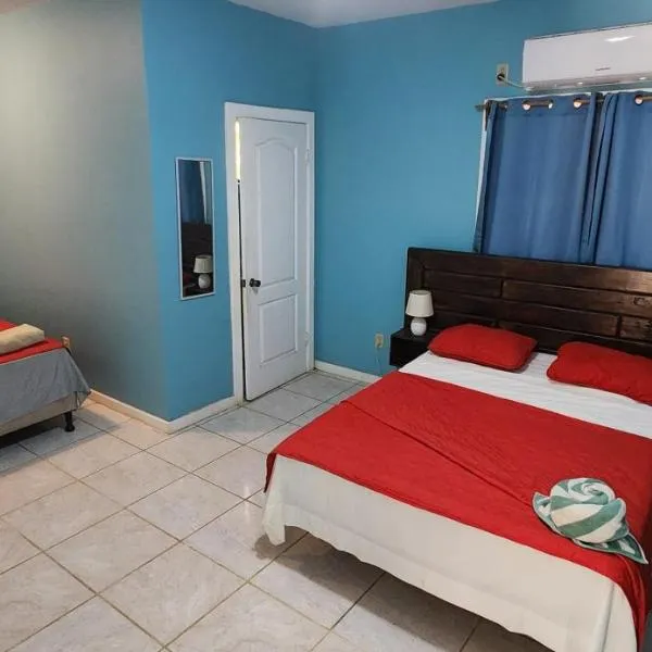 Bliss on the Bay Double Beds – hotel w mieście West End